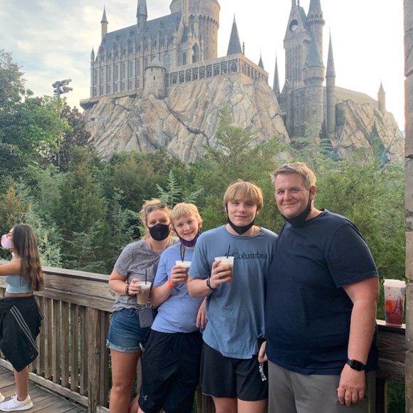 Meet your Posher, Laura - Picture 6 of 7